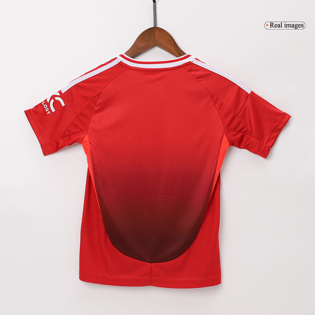 Camiseta y Pantalones Cortos de Fútbol de Local del Manchester United para Niños (2024/25)