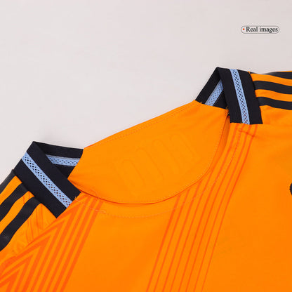 Real Madrid Nogometni dres Gostujo?i 2024/25 Authentic MBAPP¨¦ #9