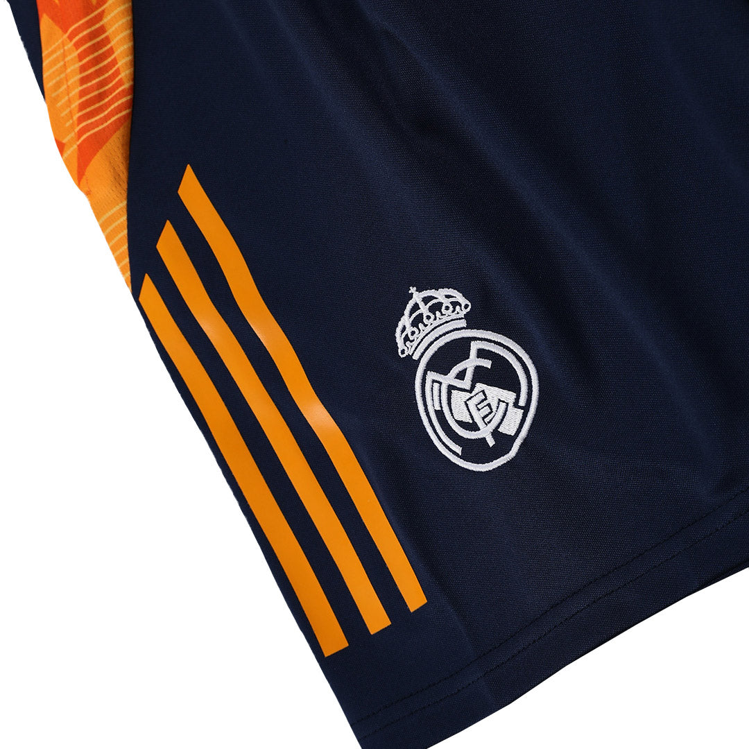 Predtekma Nogometni dres Real Madrid (dres+hlačke) 2024/25
