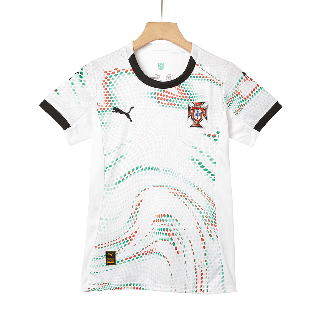 RONALDO #7 Camiseta de fútbol de visitante para mujer de Portugal 2025 Blanco