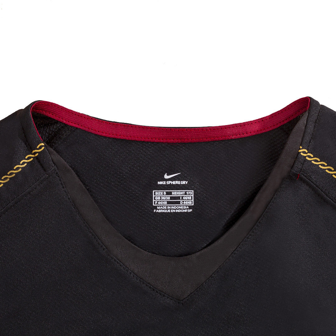 Camiseta de fútbol retro de visitante de Portugal 2006