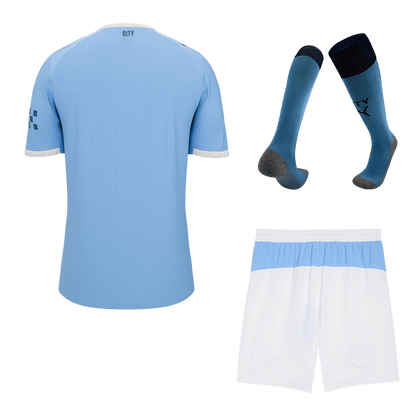 Uniformes completos de local del Manchester City 2025/26